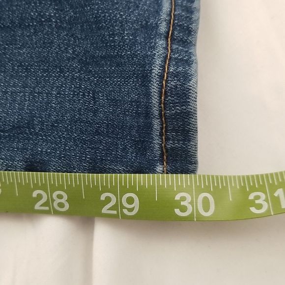 Kut from the Kloth Jeans size 2. 0077 - Picture 9 of 10